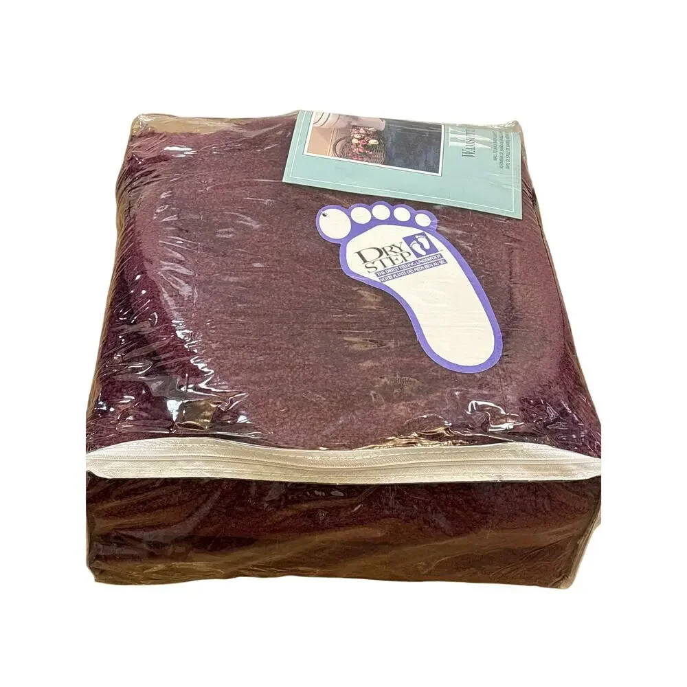 Vintage NWT Wamsutta Wall to Wall bath Carpet dry step 5’x6’ burgundy never used